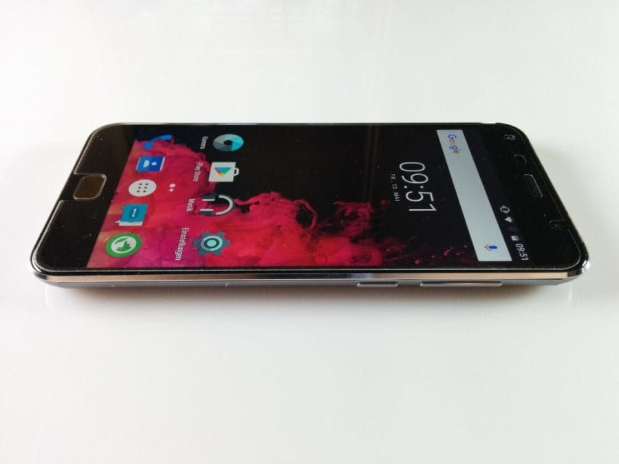 UMi Touch Smartphone Side