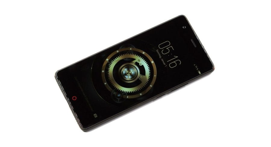 Nubia Z17 Lite Review - Von oben seitlich