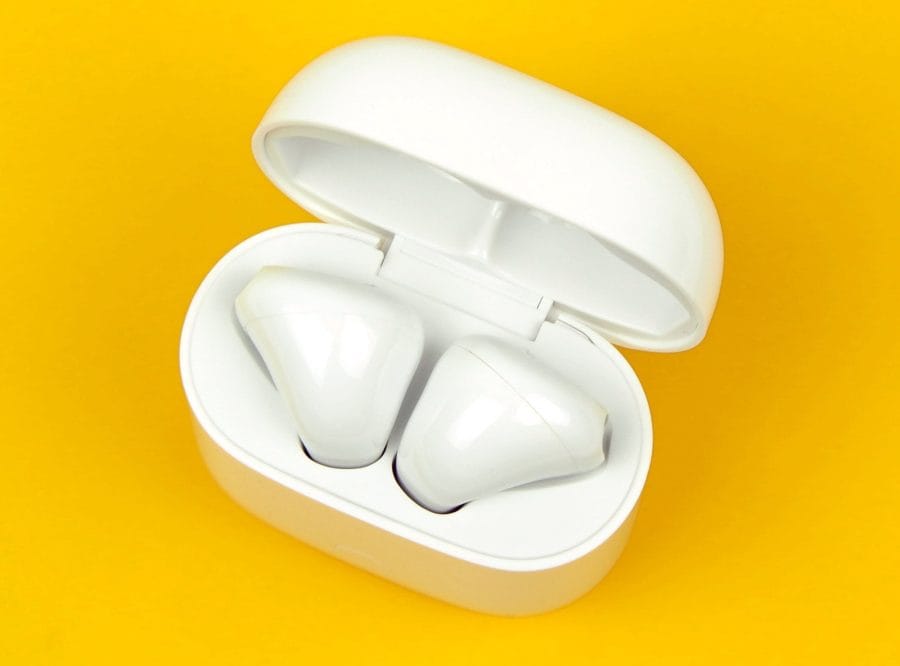 Realme Buds Air im Apple AirPods Look.