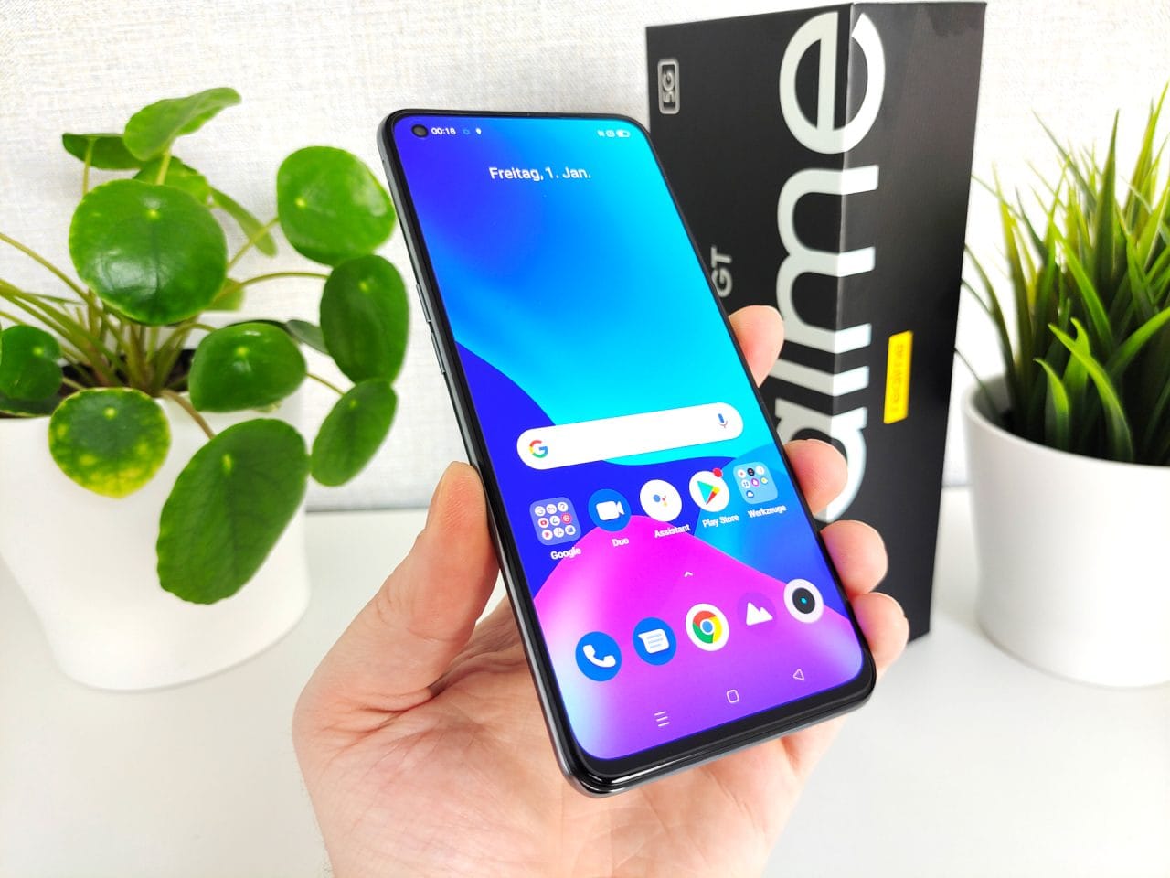 realme GT 5G Smartphone Review