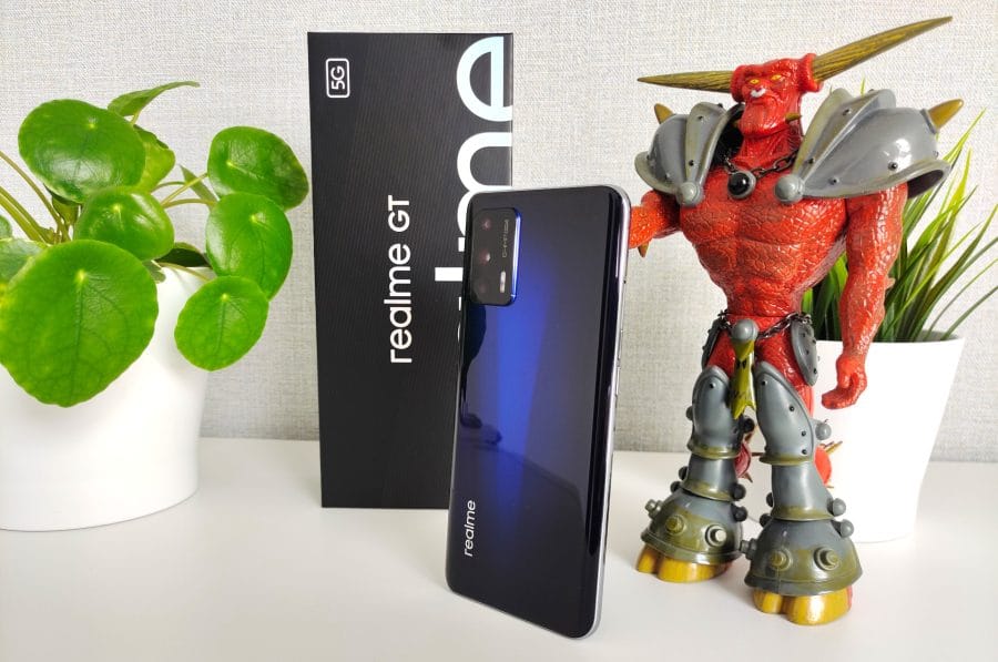 realme GT Dashing Blue Rückseite