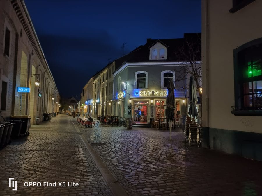 OPPO Find X5 Lite Hauptkamera Testaufnahme Nacht Altstadt