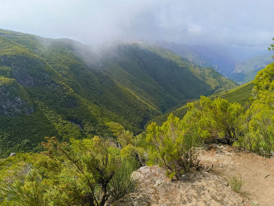 Blick auf die Berge Madeiras